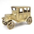 samochod-retro-model-metalowy-n796.jpg