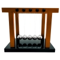 eleganckie-kule-newtona-premium-duze-na-drewnianej.jpg