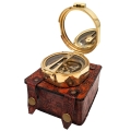 mosiezny-kompas-brunton-w-skorzanym-etui-cb5l (9).jpg